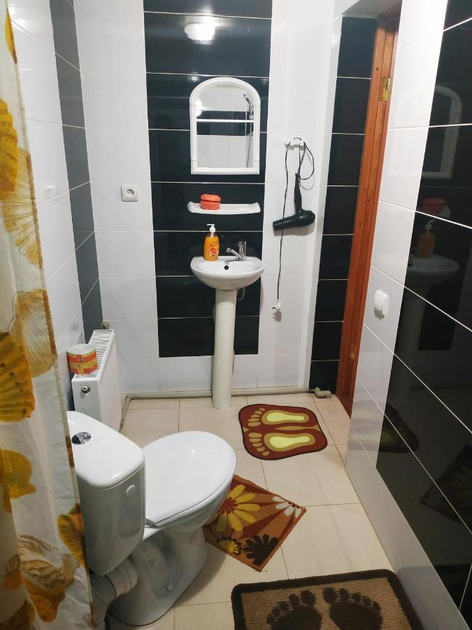 V Ulyanu Hotel Jaremcse Kültér fotó