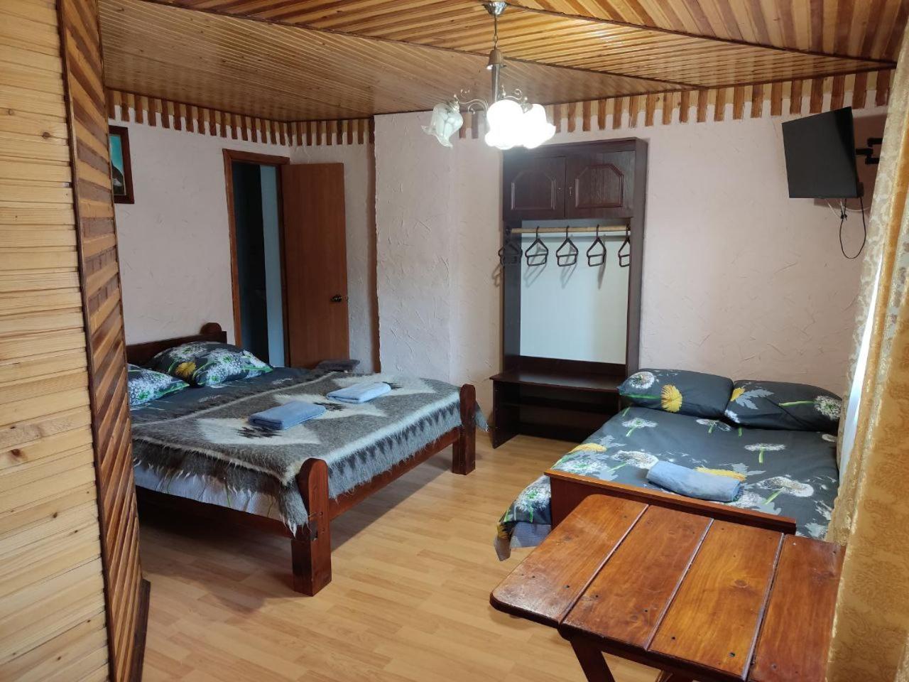 V Ulyanu Hotel Jaremcse Kültér fotó