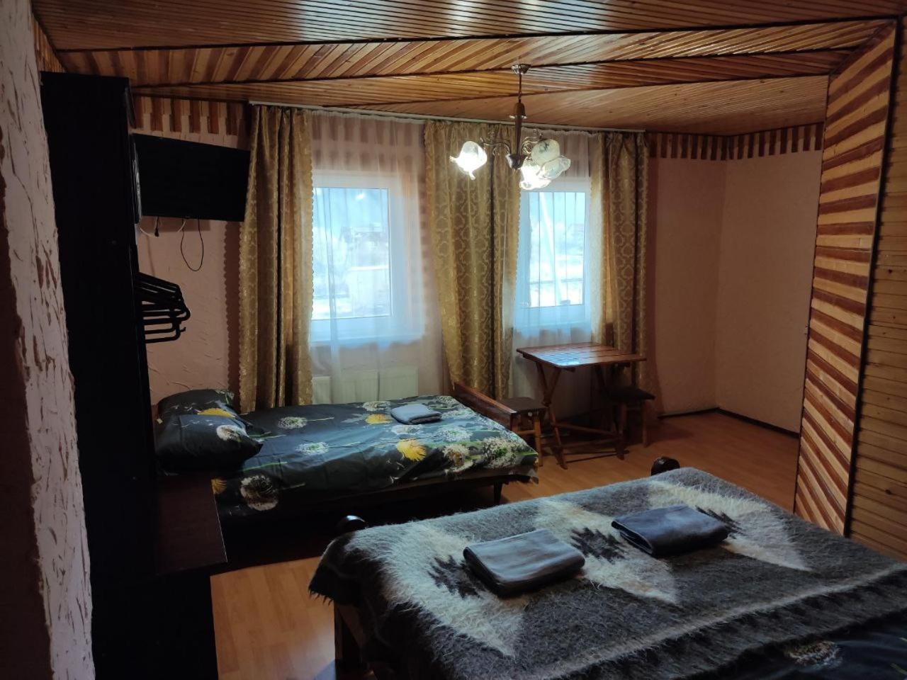 V Ulyanu Hotel Jaremcse Kültér fotó