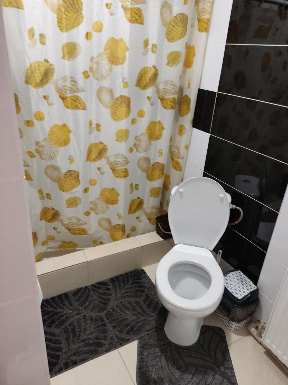 V Ulyanu Hotel Jaremcse Kültér fotó